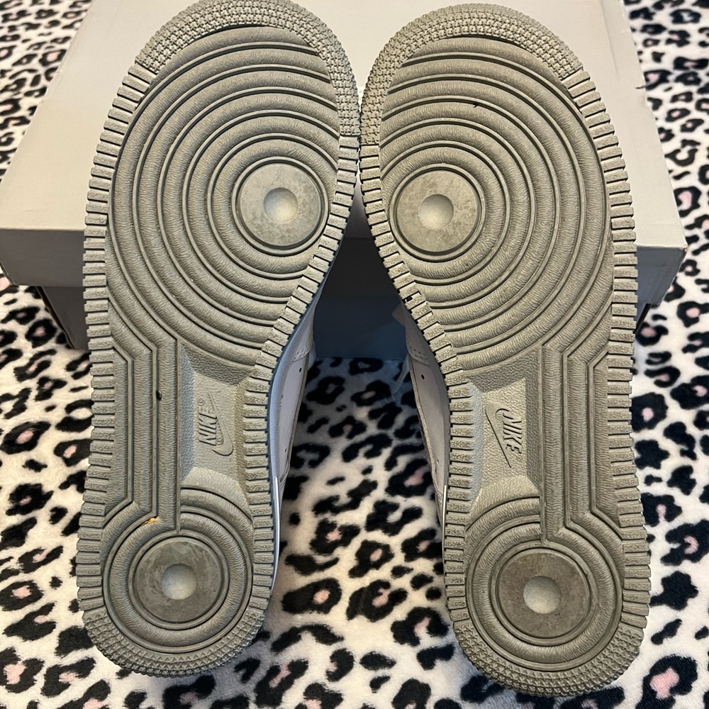 Nike Air Force XXV White and Silver Sneakers - Picture 5 of 6